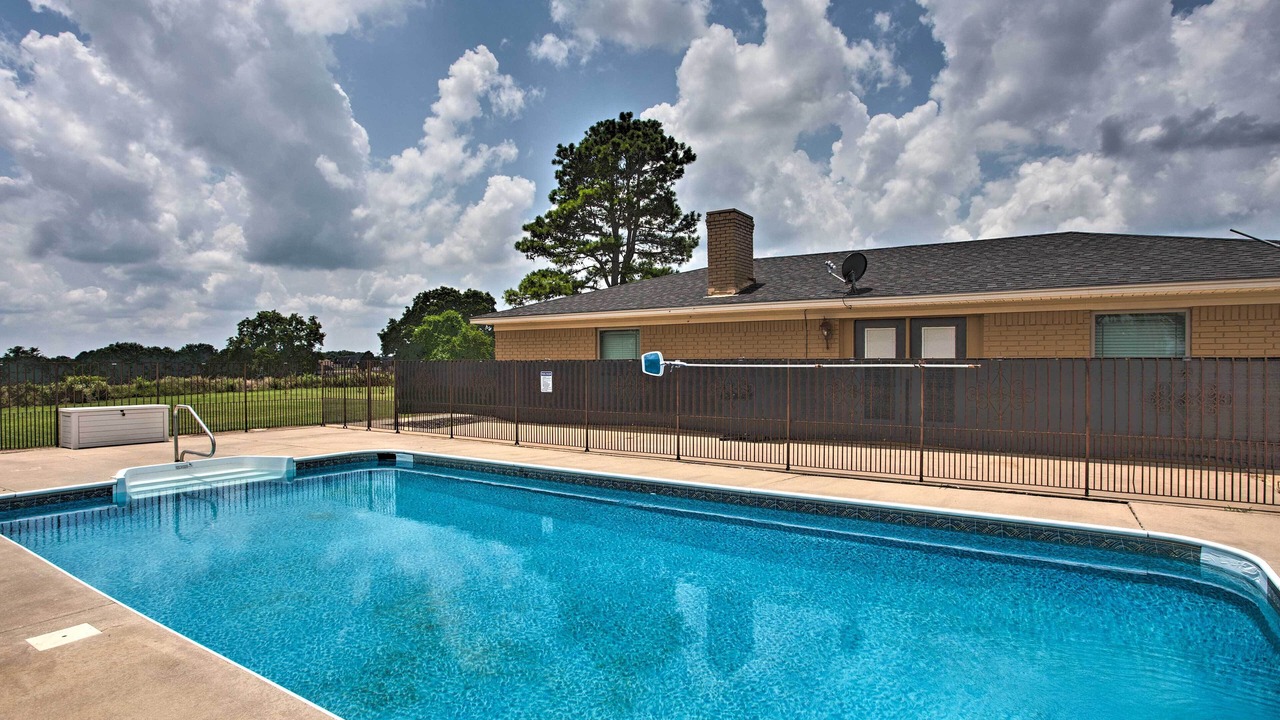 Photo of Outdoor in Calera