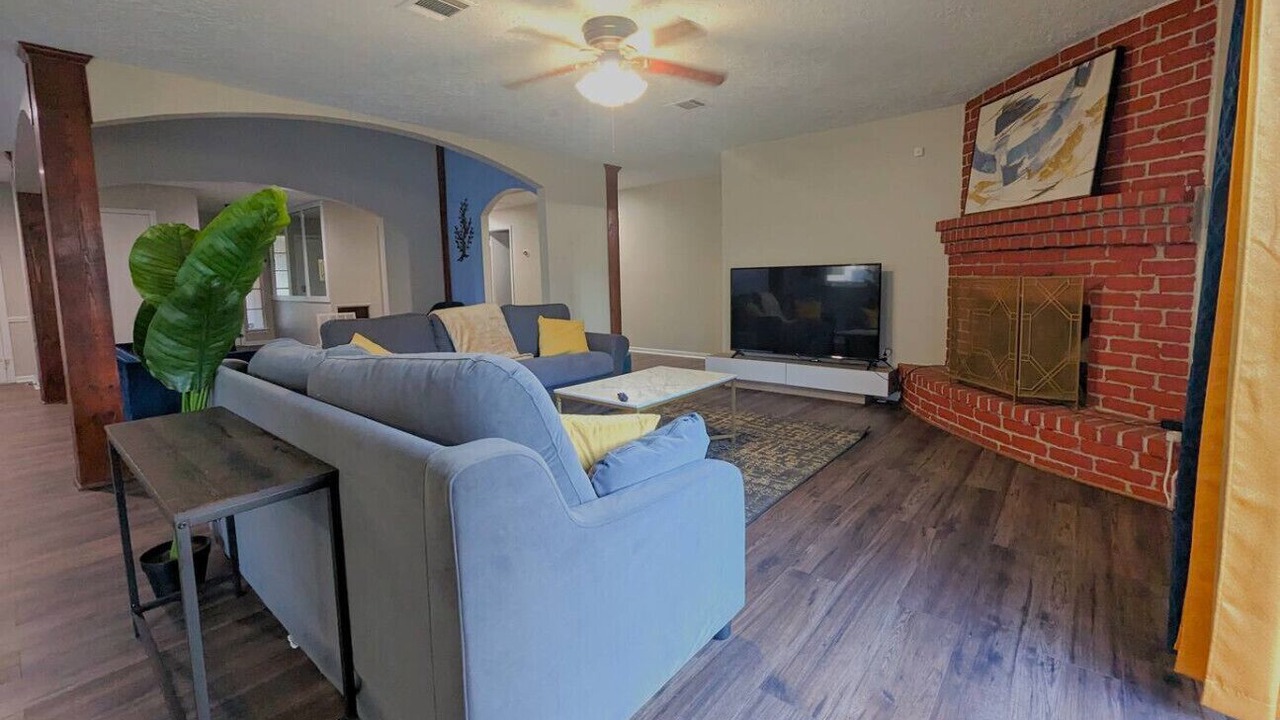 Photo of Livingroom in Humble