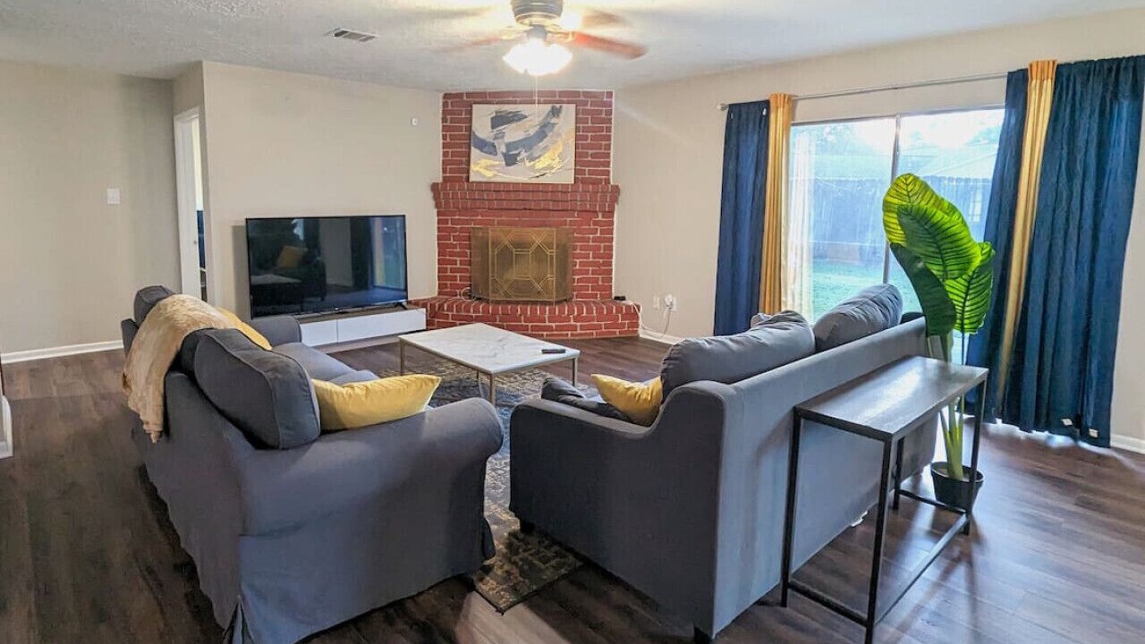 Photo of Livingroom in Humble