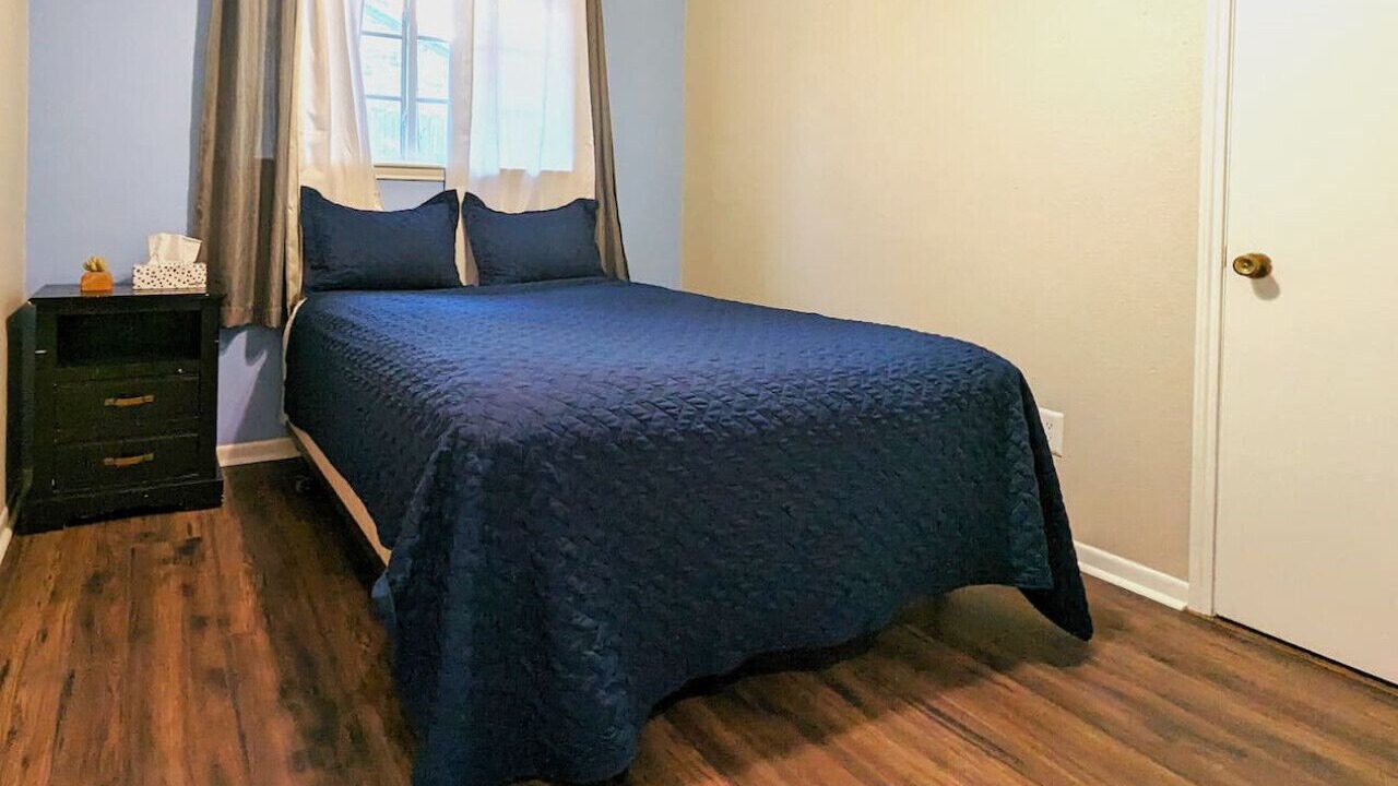 Photo of Bedroom in Humble