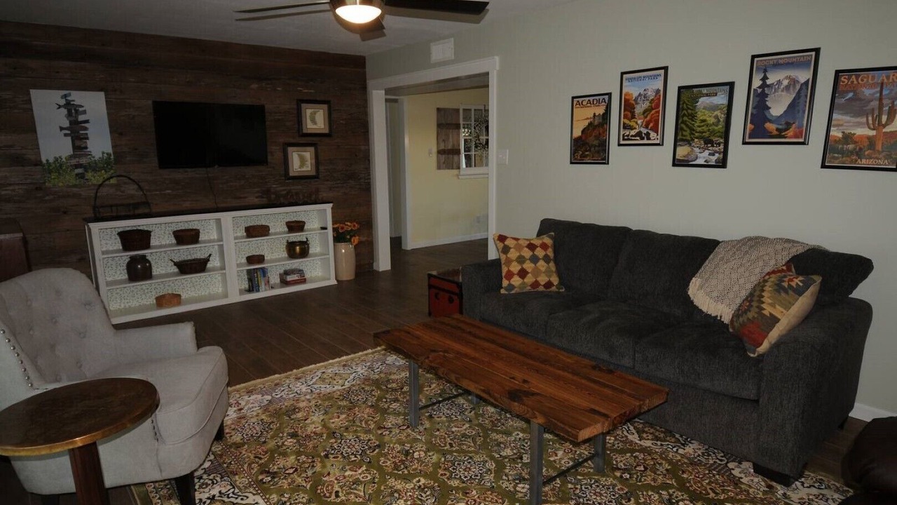 Photo of Livingroom in Kingsville