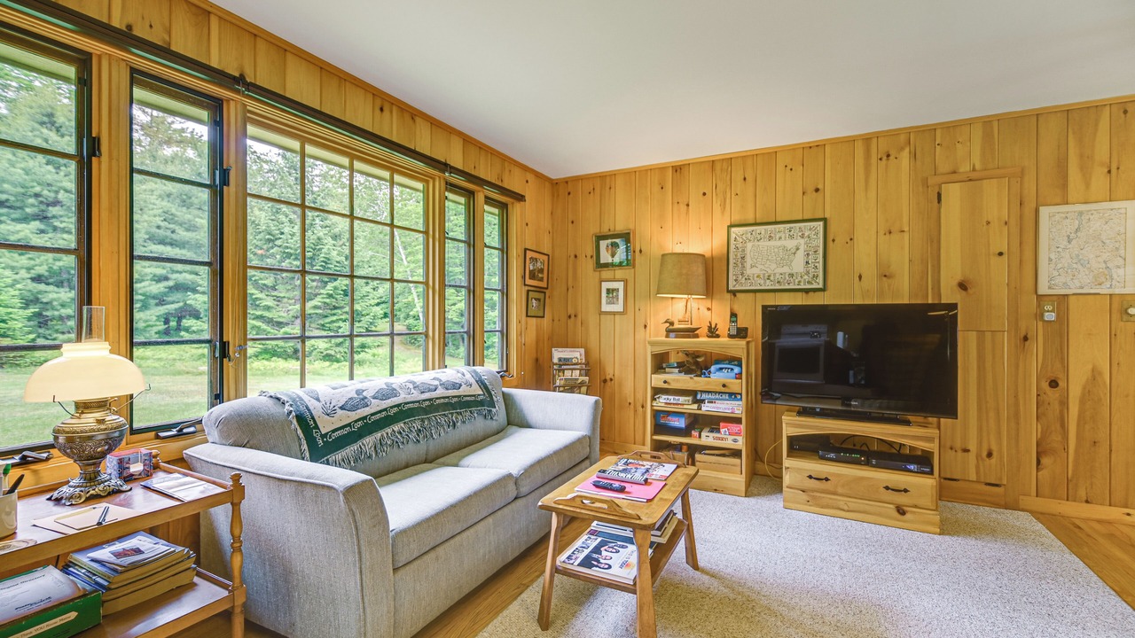 Photo of Livingroom in Stoneham