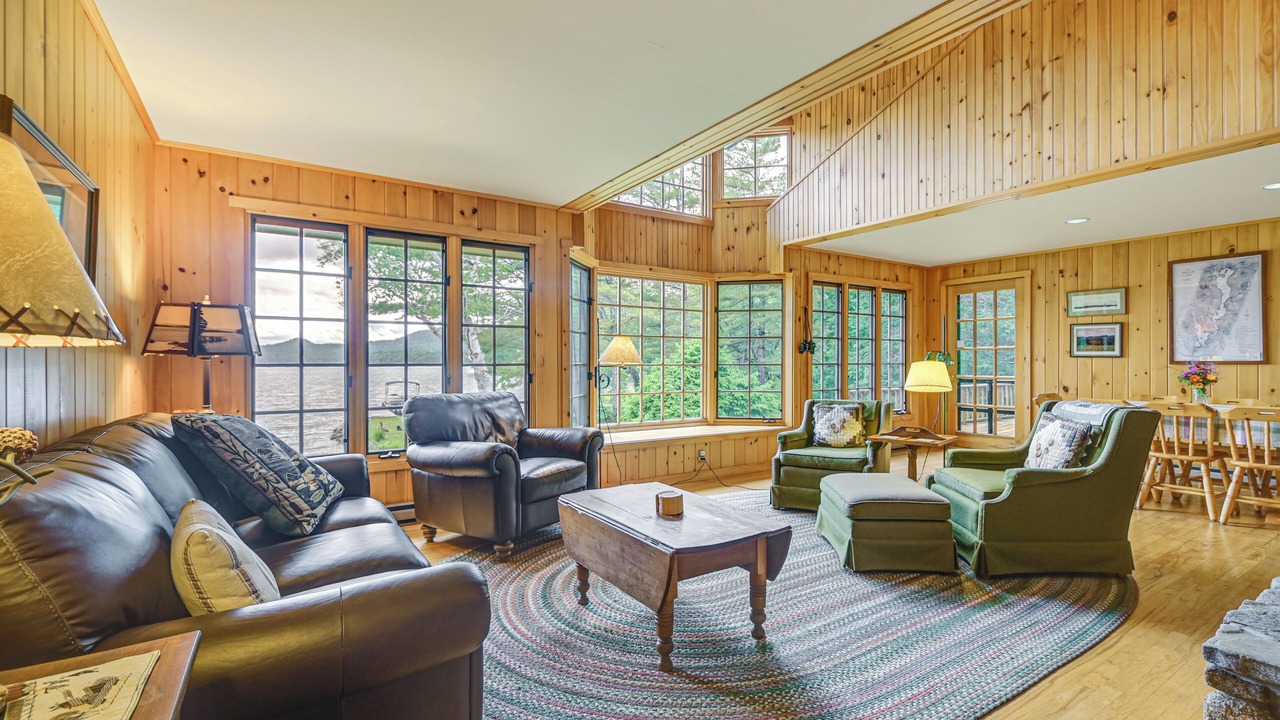 Photo of Livingroom in Stoneham