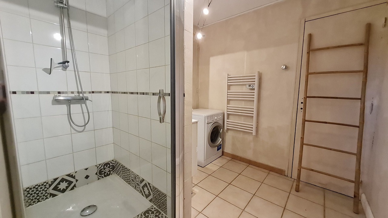Photo of Bathroom in Vieilles-Maisons-sur-Joudry
