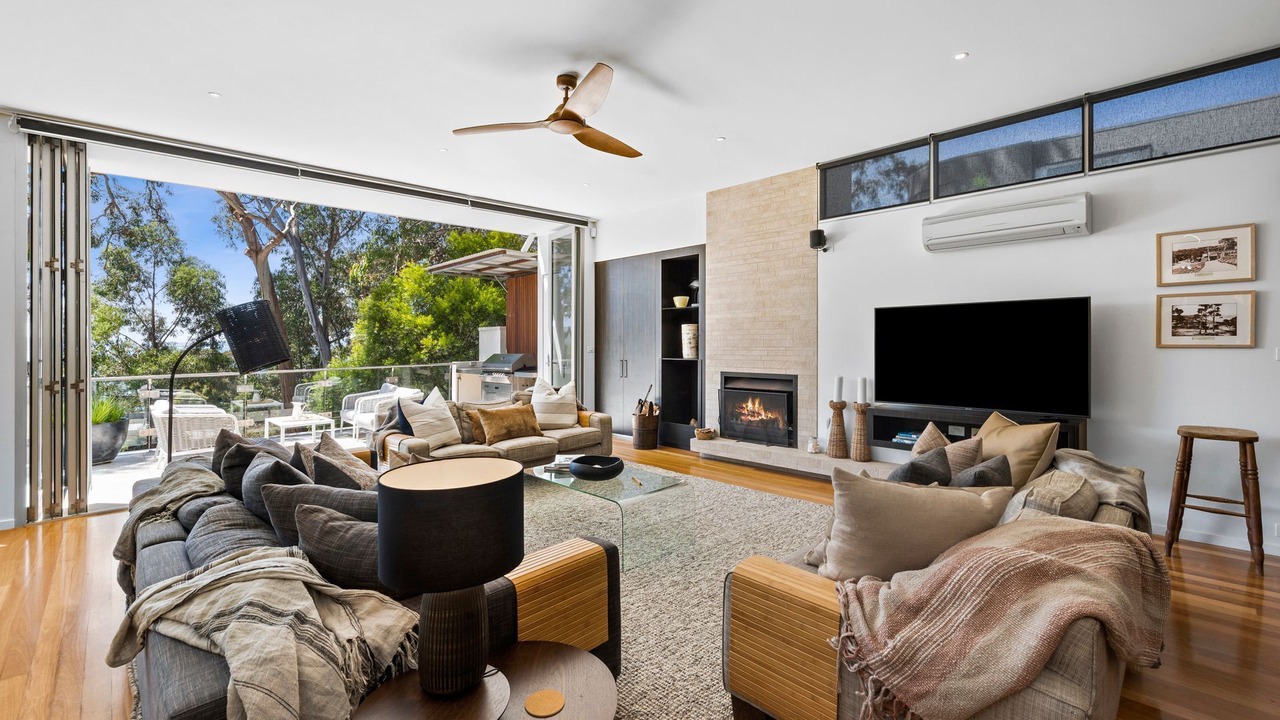 Photo of Livingroom in Lorne