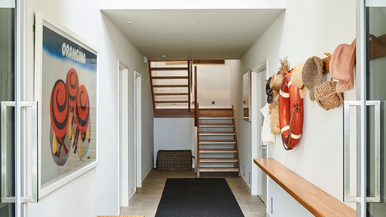 Photo of Others in Lorne