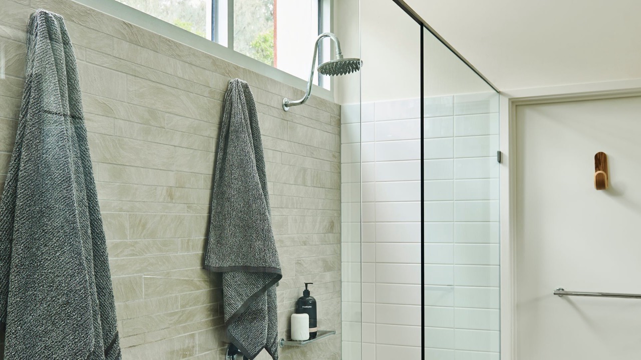 Photo of Bathroom in Lorne