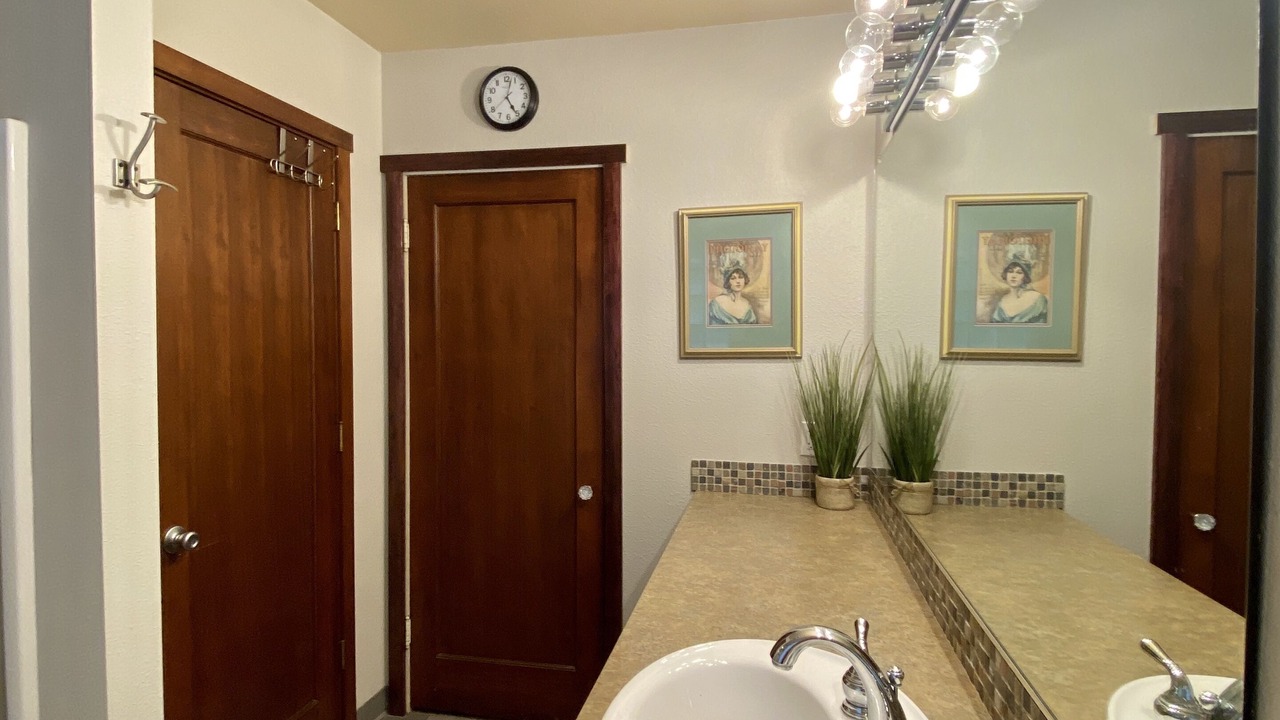 Photo of Bathroom in West Side Highway