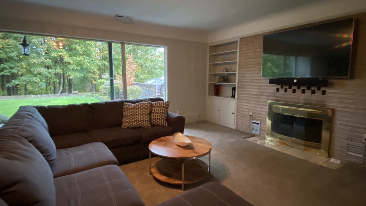 Photo of Livingroom in West Side Highway