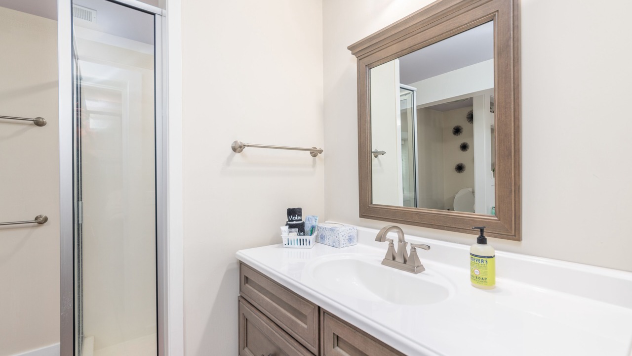Photo of Bathroom in Beach Lagoon