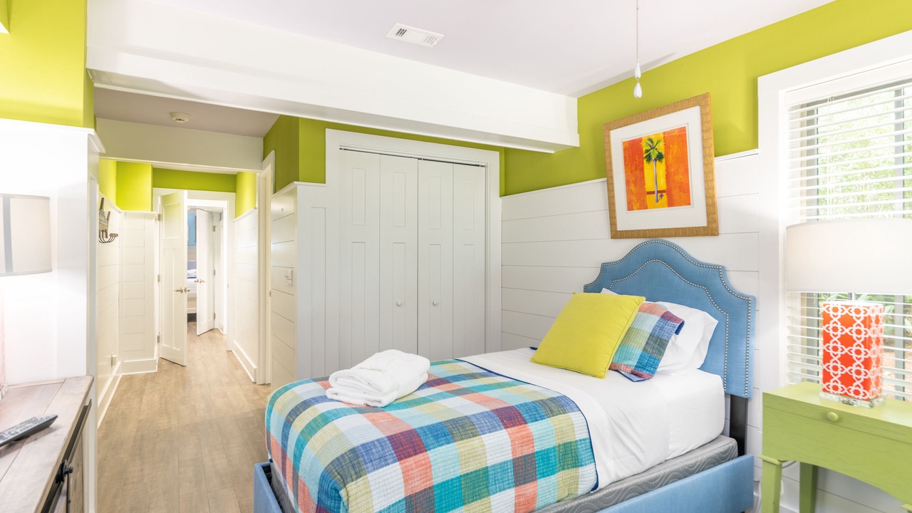 Photo of Bedroom in Beach Lagoon