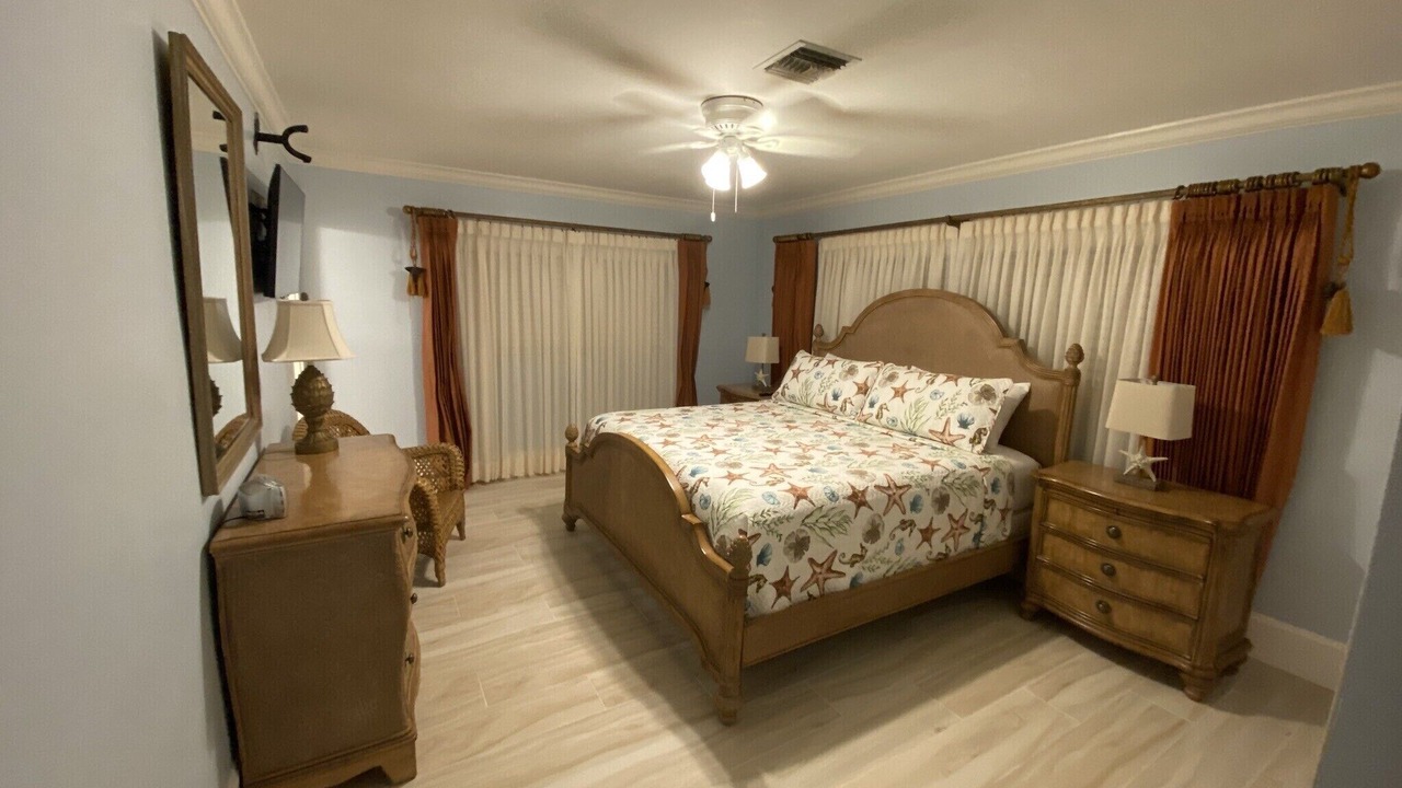 Photo of Bedroom in Singer Island