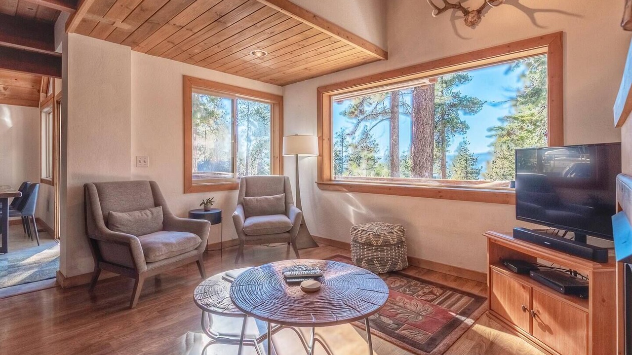 Photo of Livingroom in Kings Beach