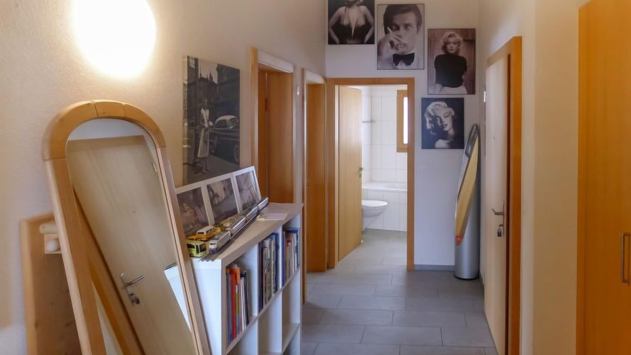 Photo of Others in Zillis