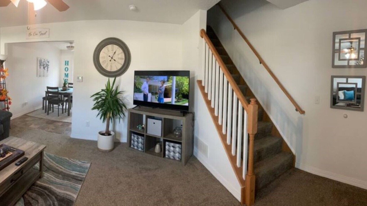 Photo of Livingroom in Davenport