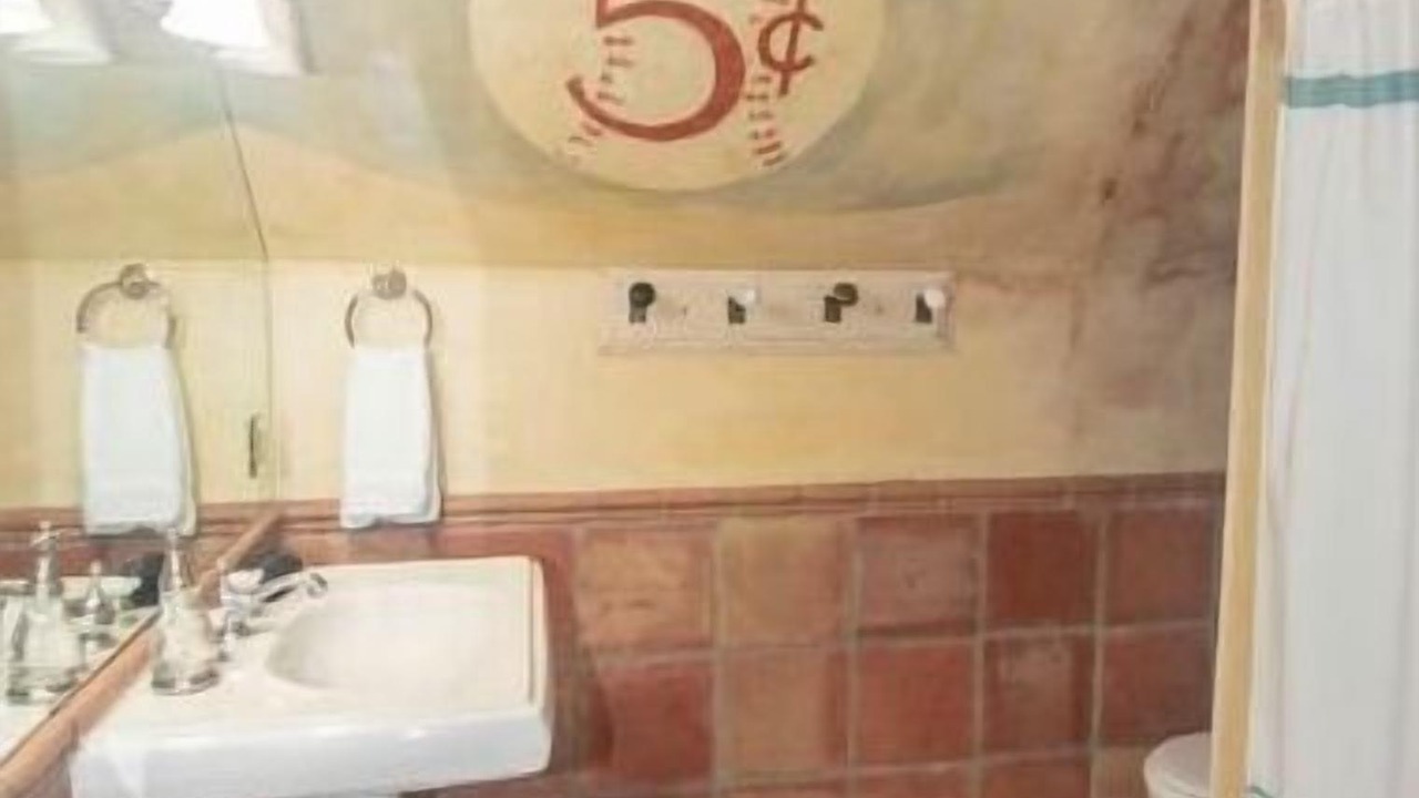 Photo of Bathroom in Manchaca