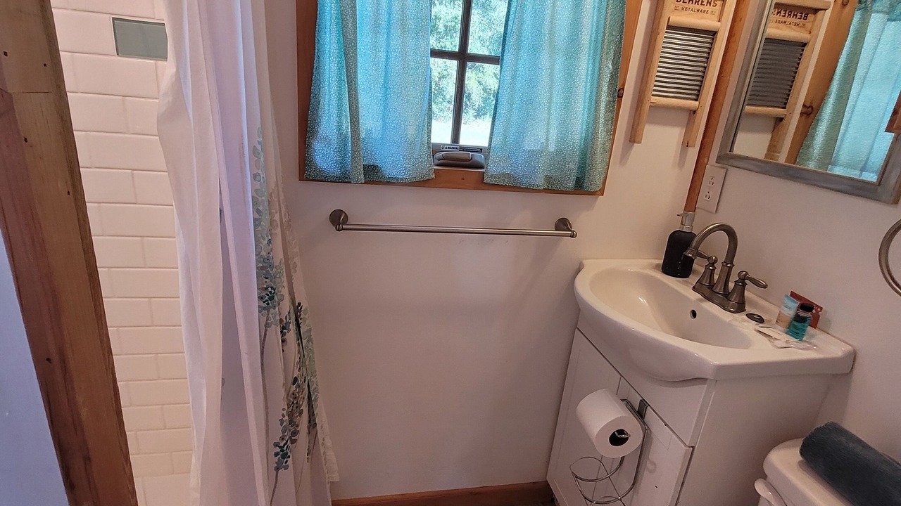 Photo of Bathroom in Georgia Coast