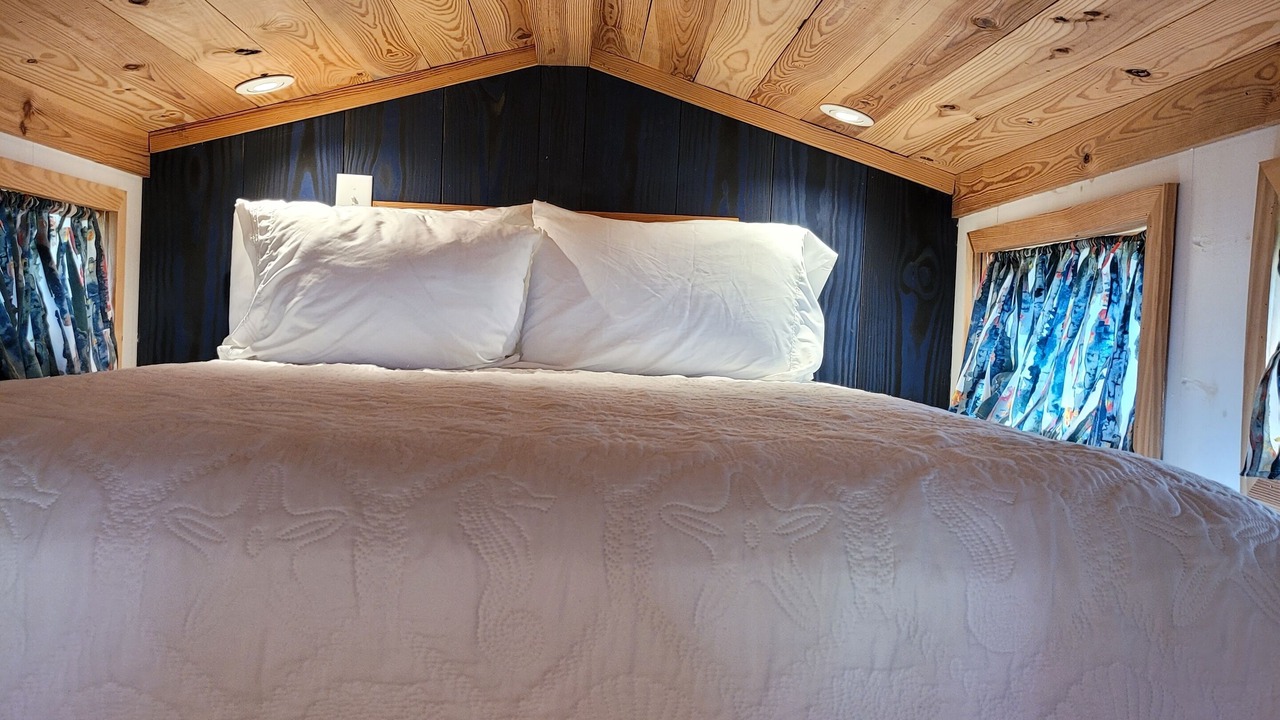 Photo of Bedroom in Georgia Coast