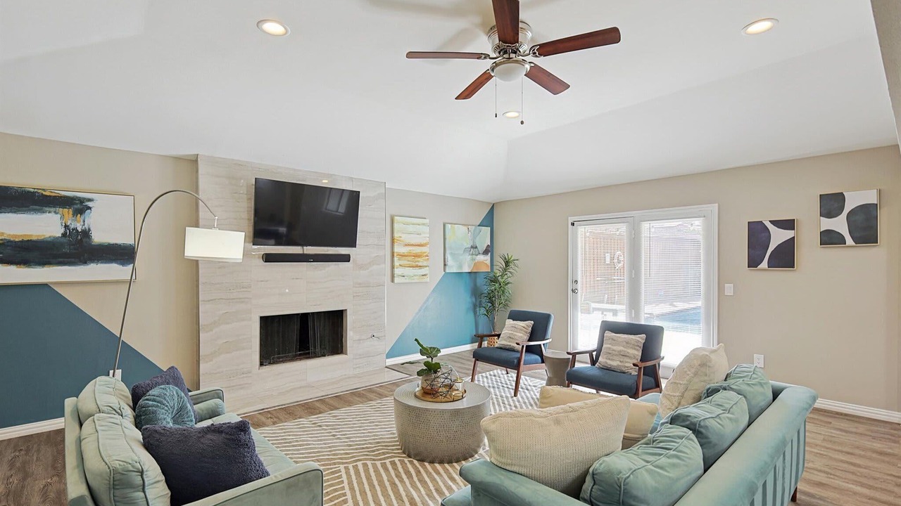 Photo of Livingroom in Allen