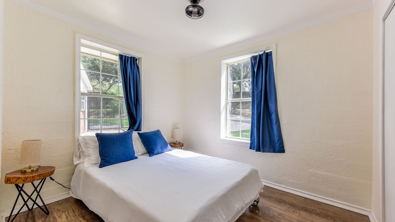 Photo of Bedroom in Yacht Harbor