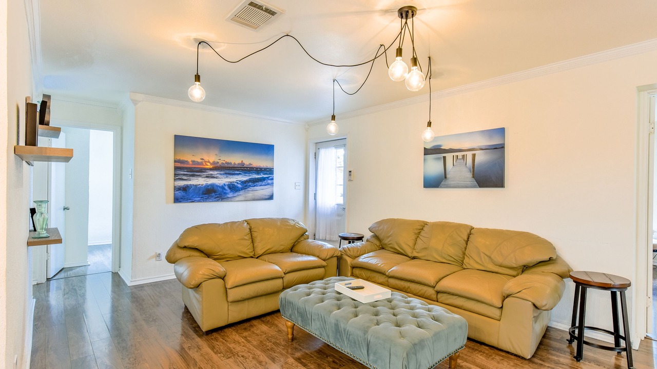 Photo of Livingroom in Yacht Harbor