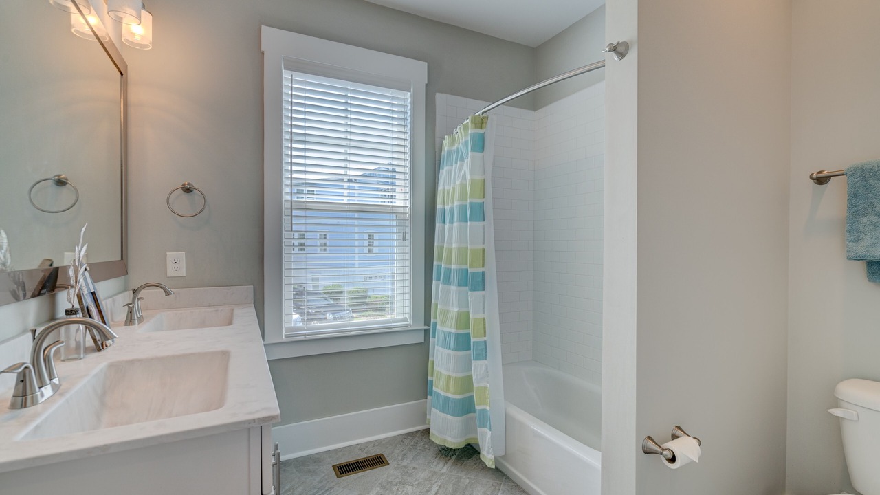 Photo of Bathroom in North Carolina Coast