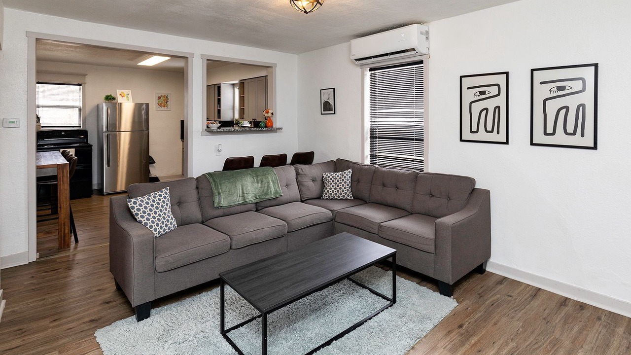 Photo of Livingroom in Des Moines