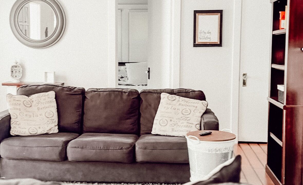 Photo of Livingroom in Champaign