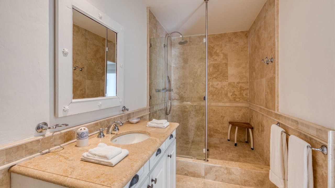 Photo of Bathroom in Les Terres Basses