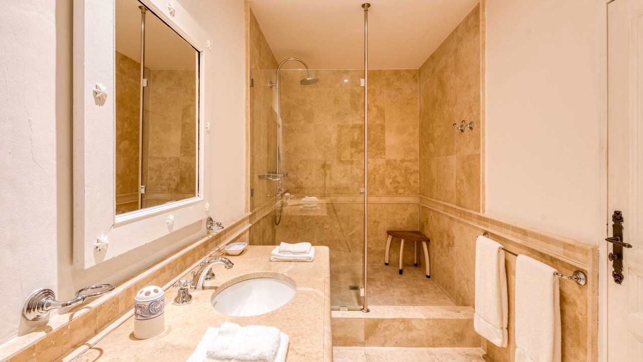 Photo of Bathroom in Les Terres Basses