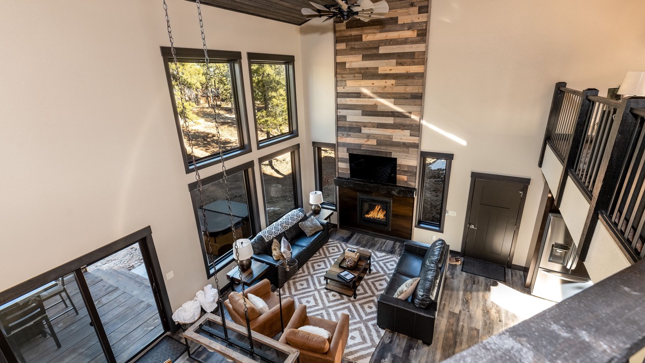 Photo of Livingroom in Deadwood