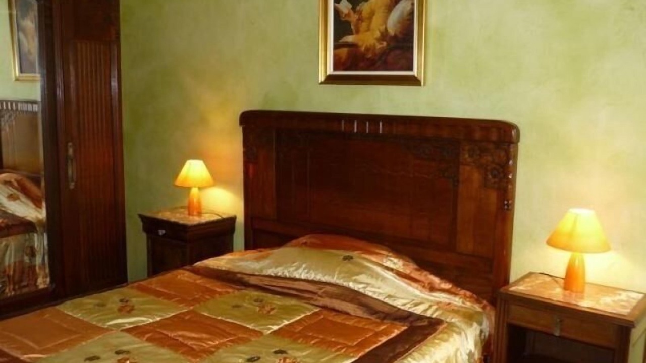Photo of Bedroom in Sceaux-du-Gatinais