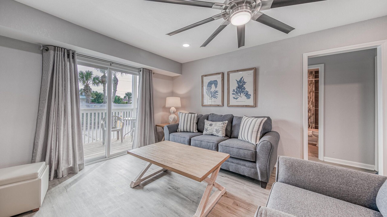 Photo of Patio Balcony in Holiday Isle