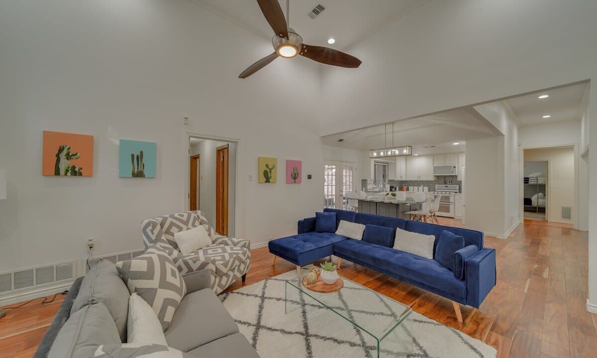 Photo of Livingroom in Richardson