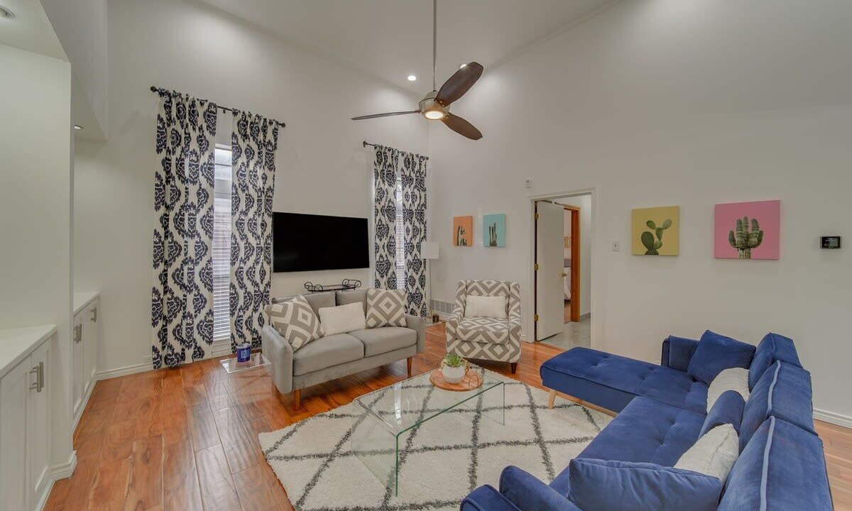 Photo of Livingroom in Richardson