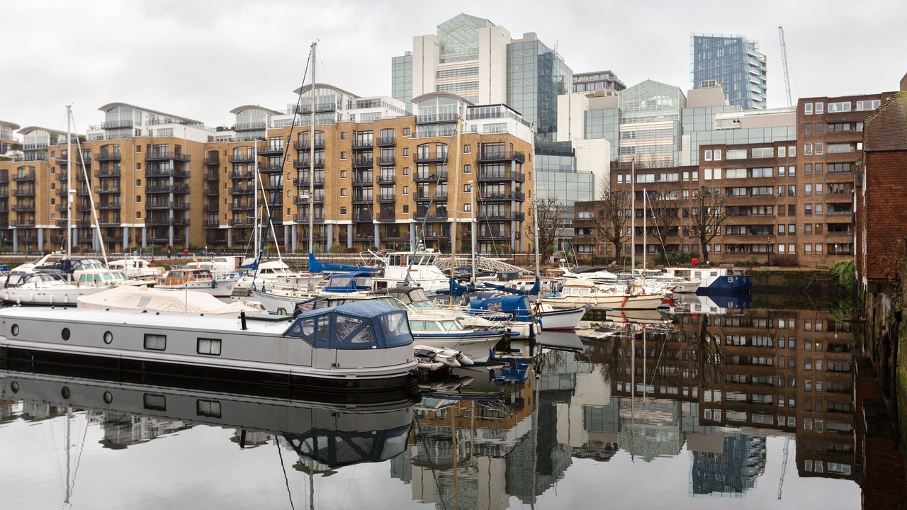 Photo of Others in Tower Hill