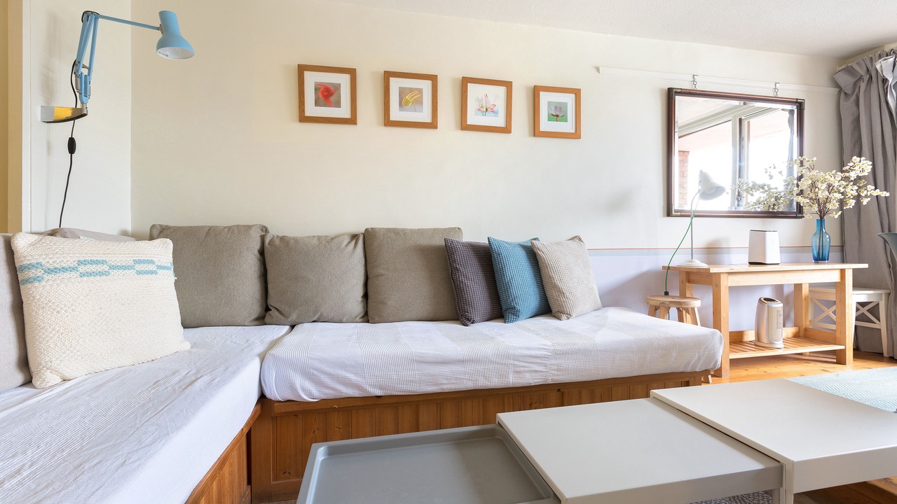 Photo of Livingroom in Tower Hill