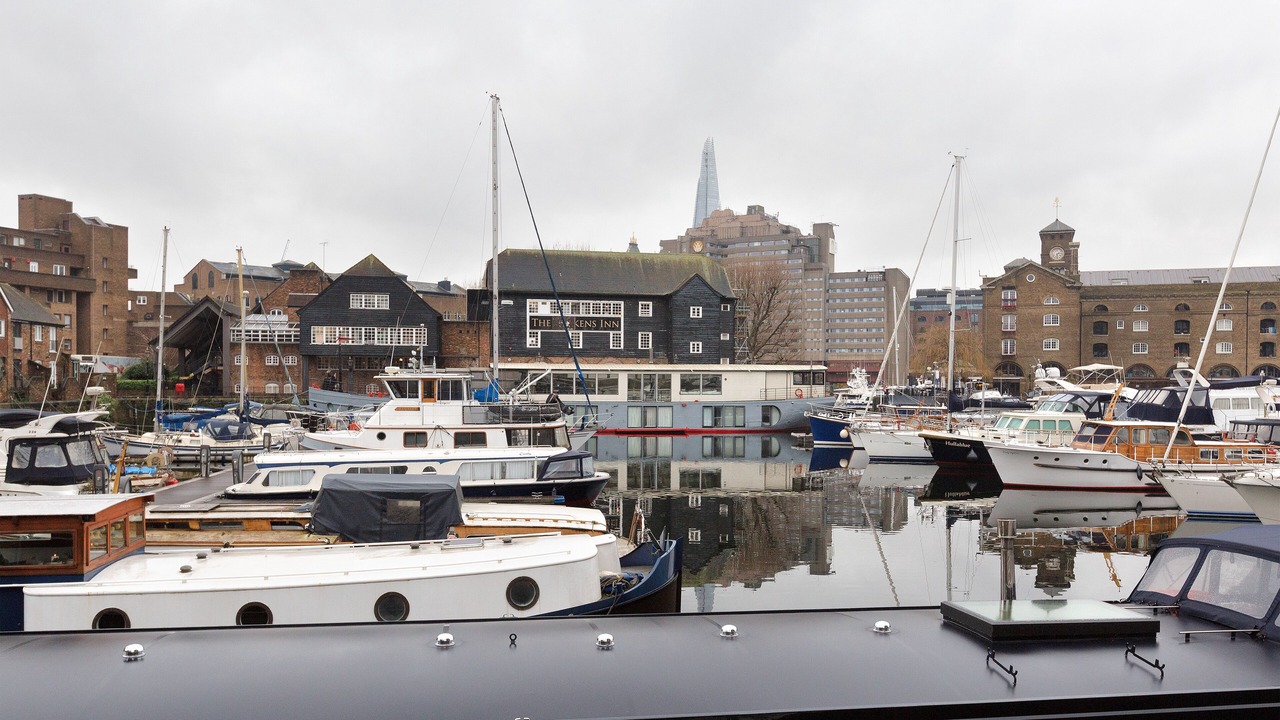 Photo of Others in Tower Hill