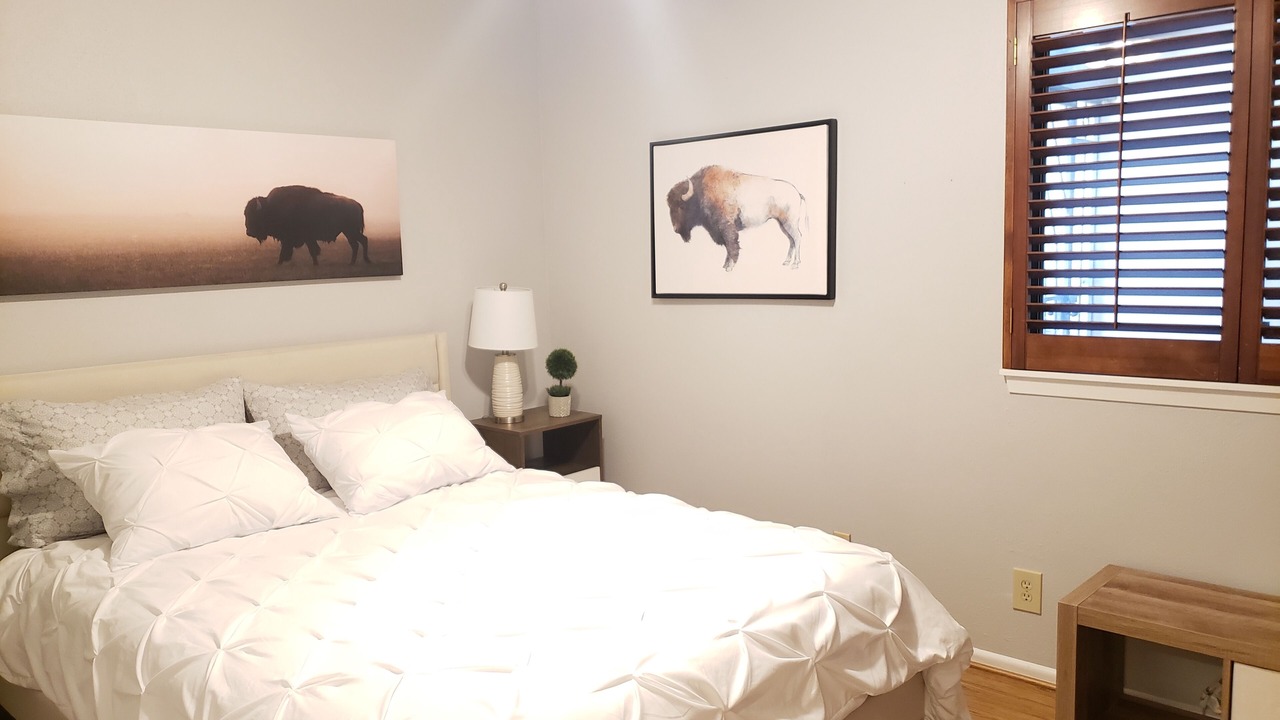 Photo of Bedroom in Woods of Shavano