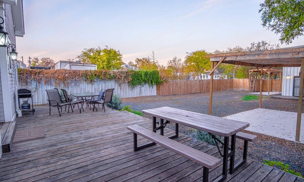 Photo of Outdoor in Near East Side