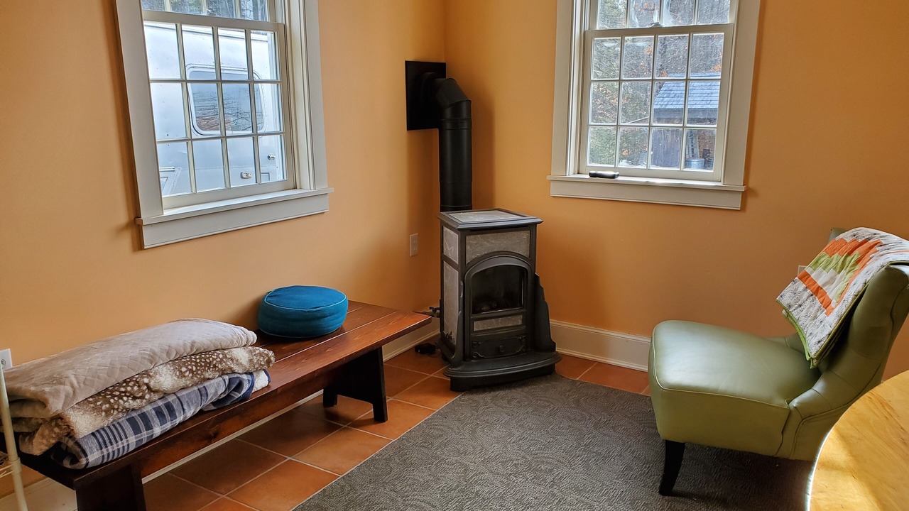 Photo of Livingroom in Bethel