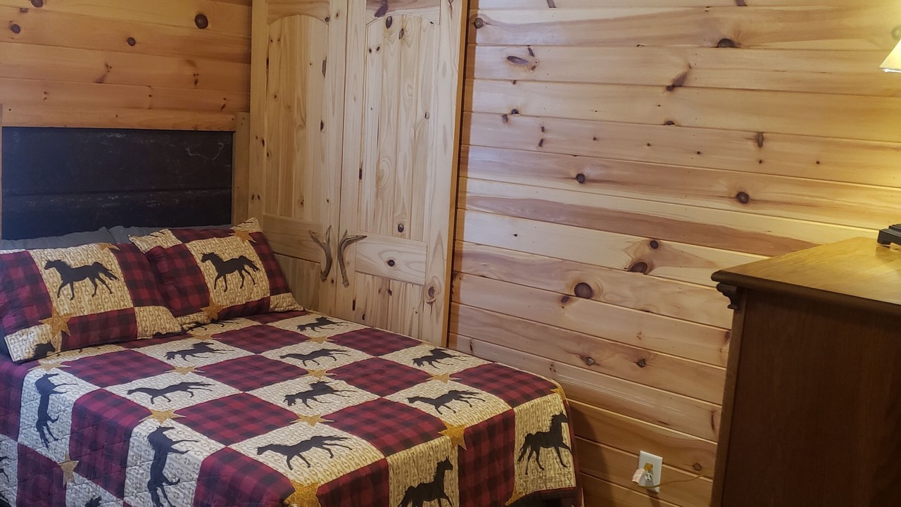 Photo of Bedroom in Reed Creek