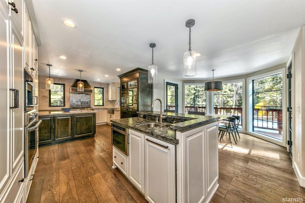 Photo of Kitchen in Christmas Valley