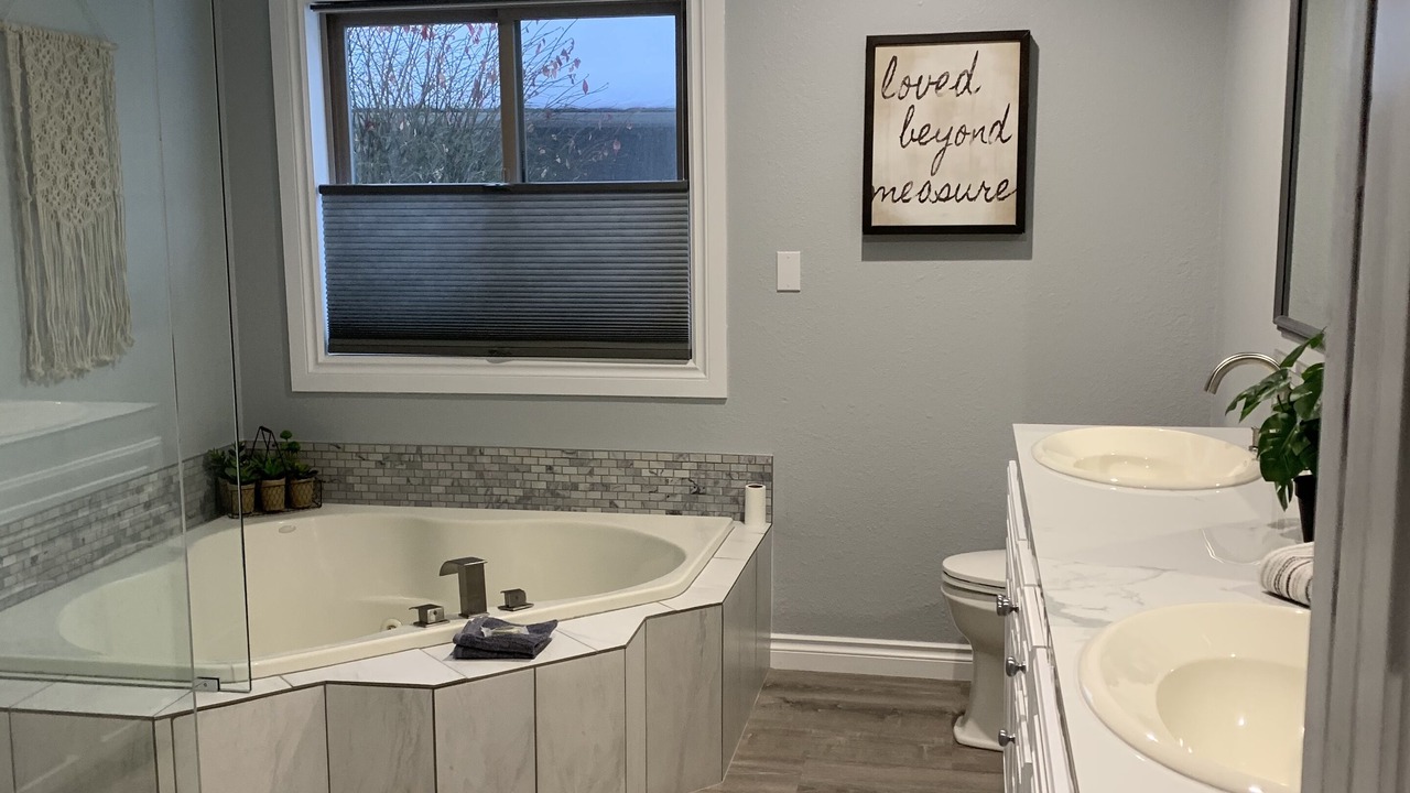 Photo of Bathroom in East Wenatchee
