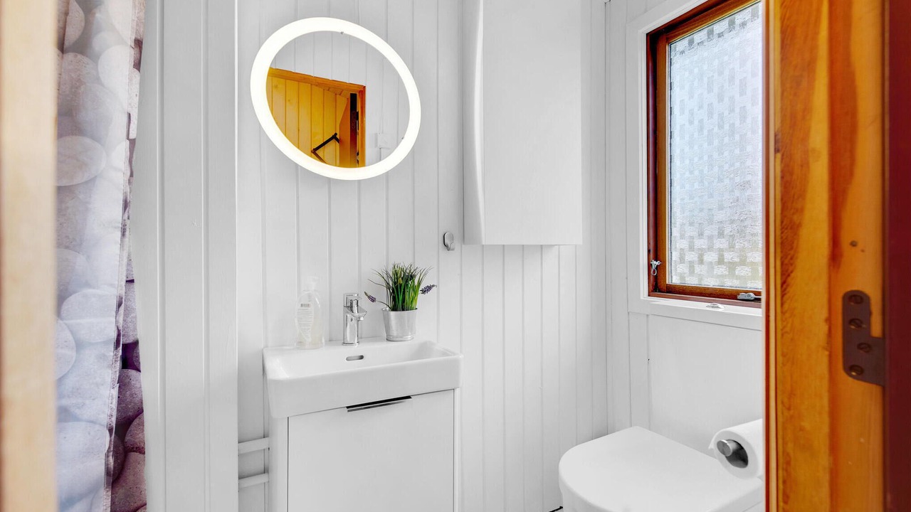 Photo of Bathroom in Østerskov
