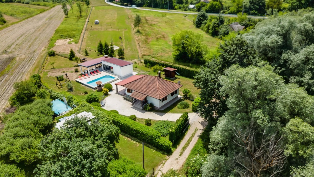 Photo of Others in Karlovac