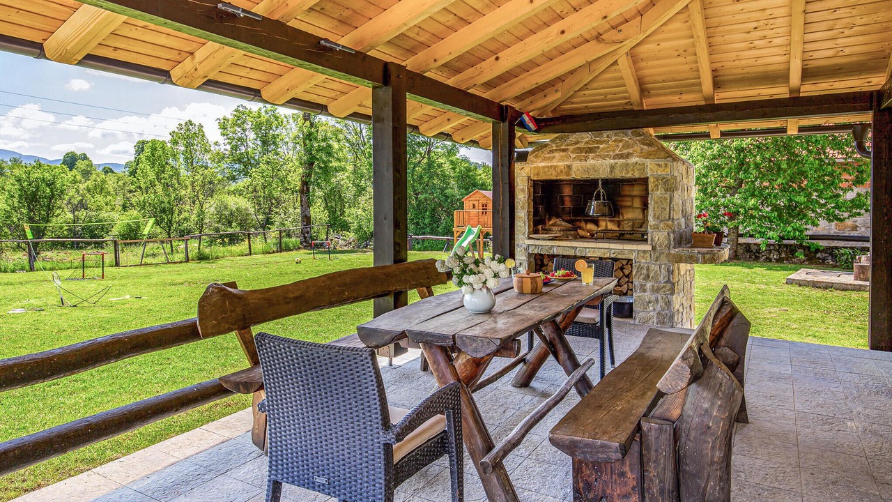 Photo of Patio Balcony in Lovinac