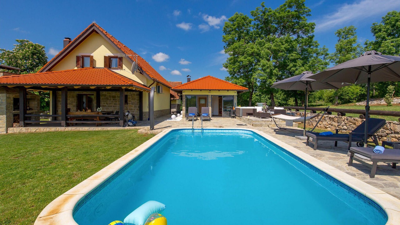 Photo of Outdoor in Lovinac