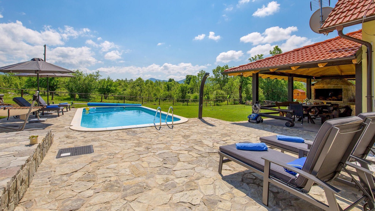 Photo of Outdoor in Lovinac