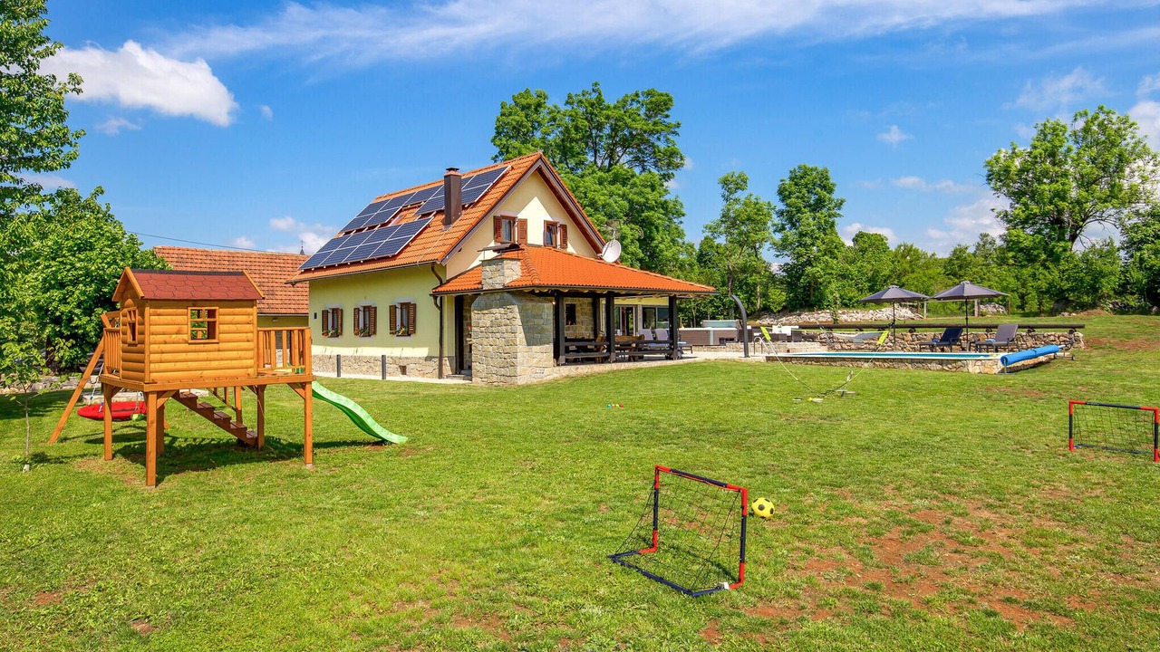 Photo of Outdoor in Lovinac